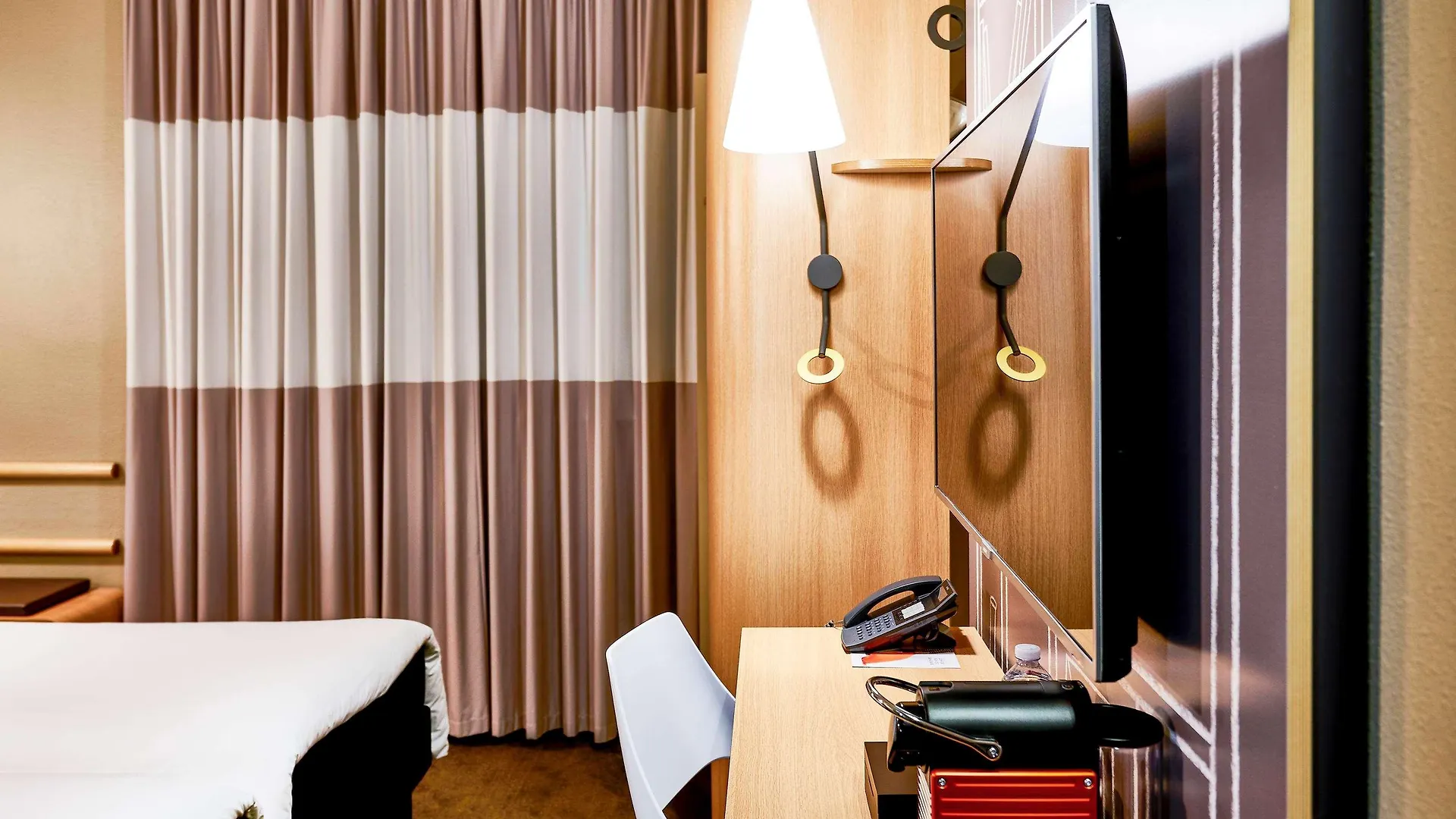 מלון Ibis Milano Centro איטליה