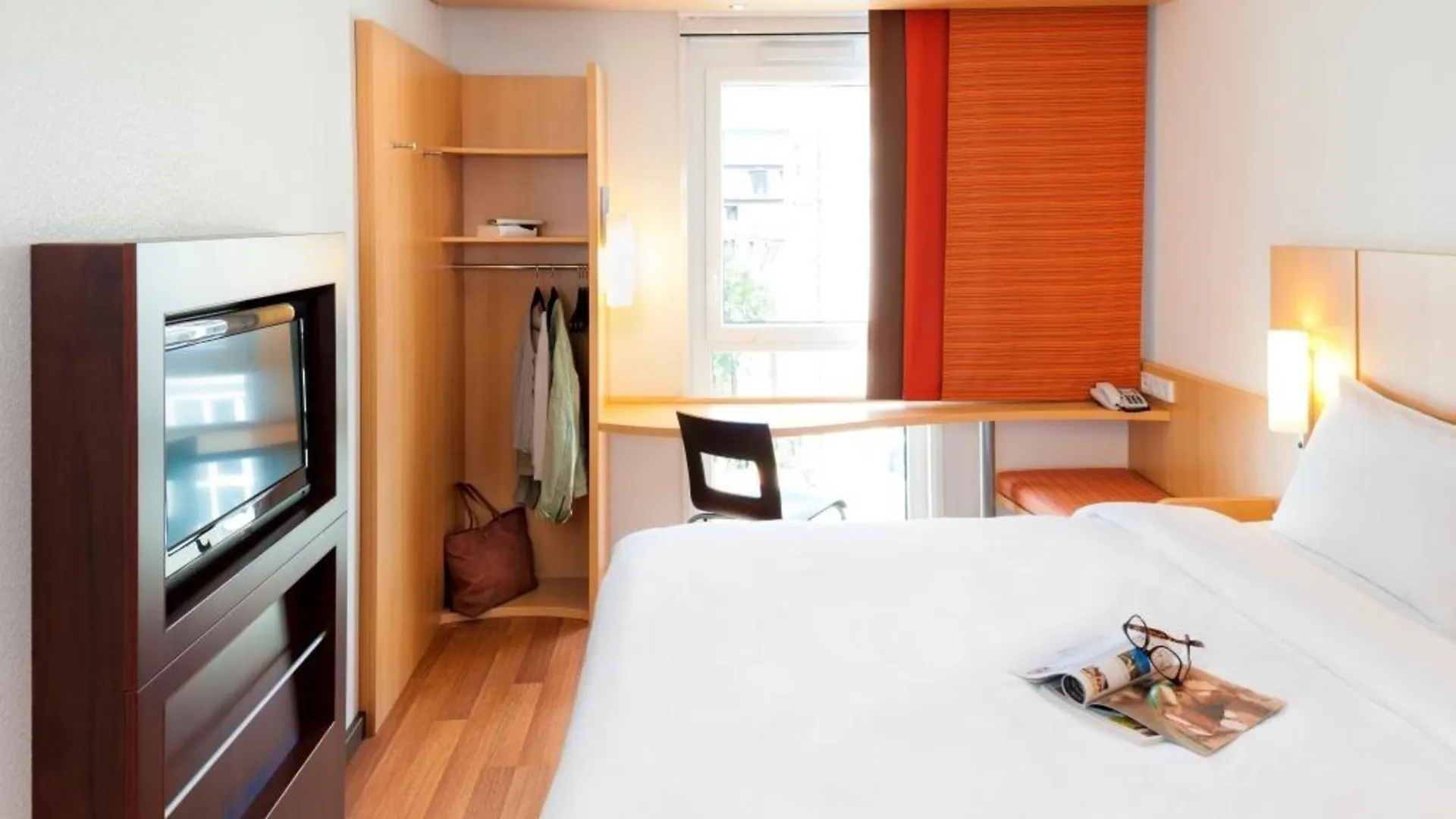 Ibis Milano Centro Hotel
