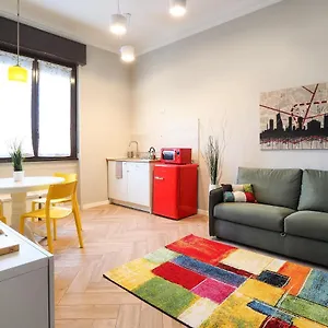Primopiano - Ferrante Aporti Flats Apartament