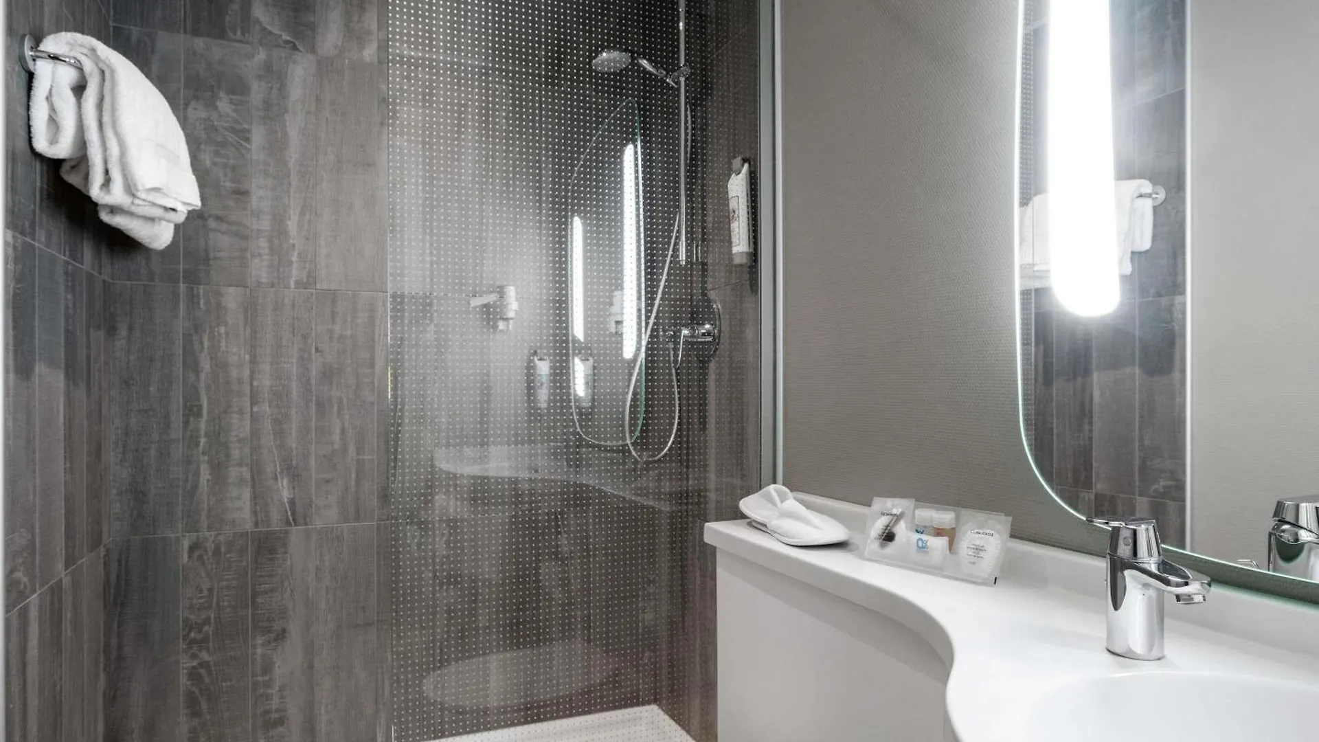 Ibis Milano Centro Otel